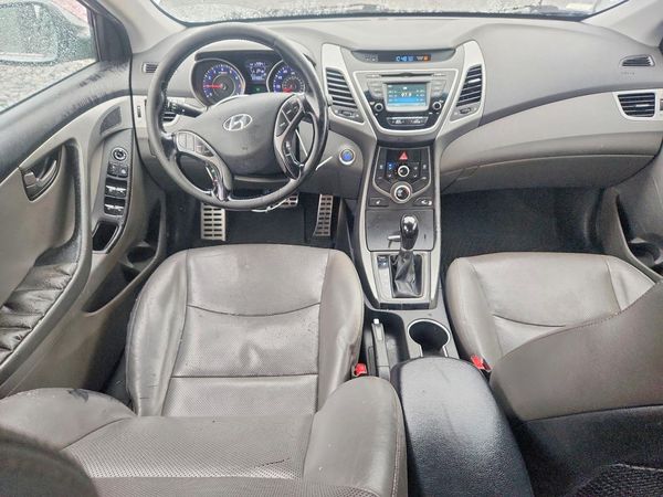 2014 HYUNDAI ELANTRA GLS (Middle)