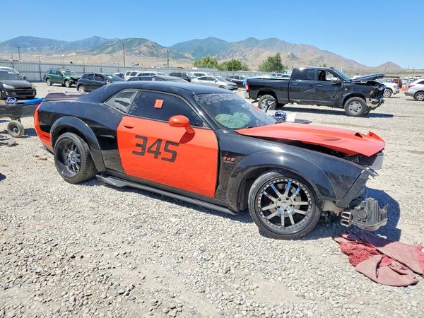 2016 DODGE CHALLENGER SXT Plus