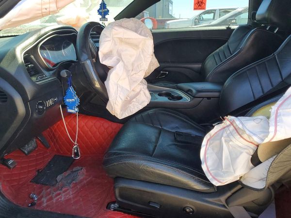 2016 DODGE CHALLENGER SXT Plus