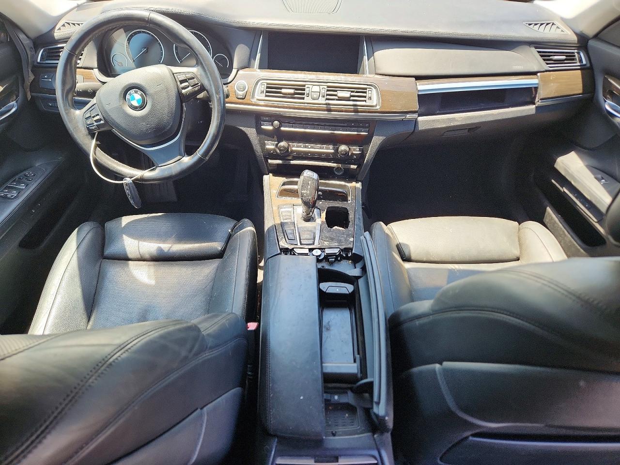 2013 BMW 750