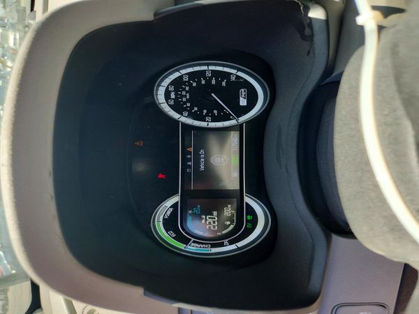 2019 KIA NIRO LX (PHEV)
