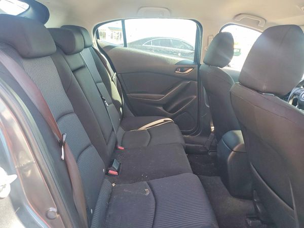 2015 MAZDA 3 Touring/GS