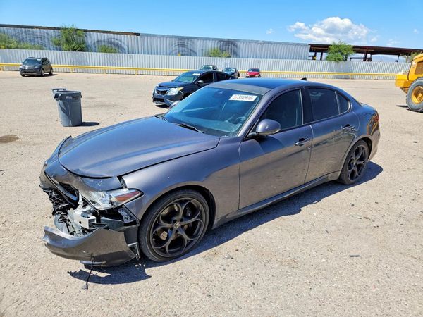 2017 ALFA ROMEO GIULIA TI RWD