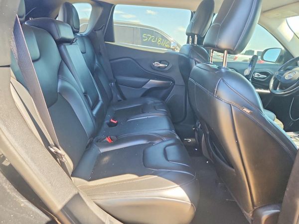 2020 JEEP CHEROKEE LATITUDE PLUS 4X4
