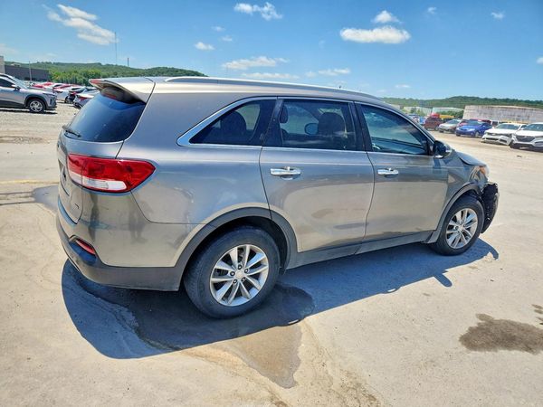 2017 KIA SORENTO