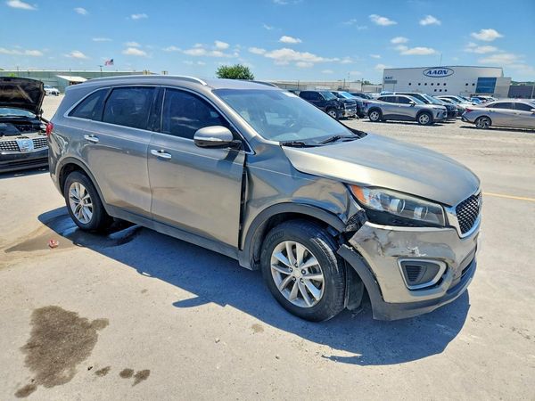 2017 KIA SORENTO