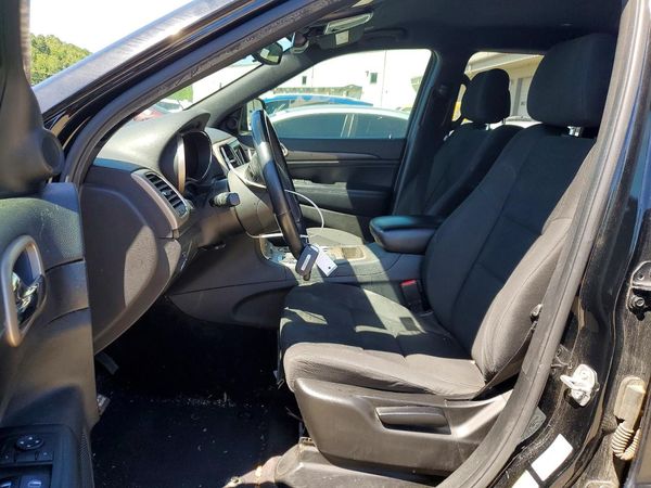 2017 JEEP GRAND CHEROKEE LAREDO 4X2