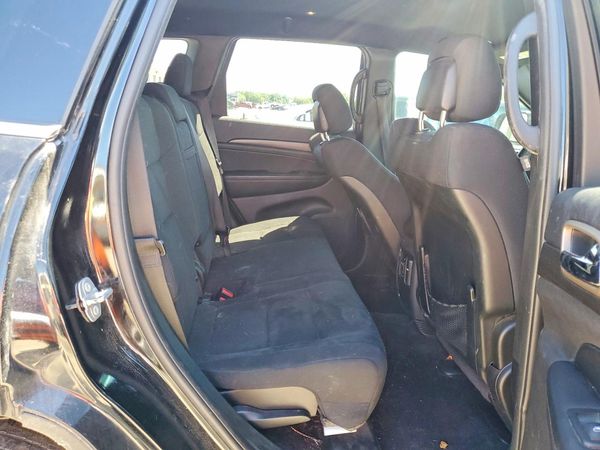 2017 JEEP GRAND CHEROKEE LAREDO 4X2
