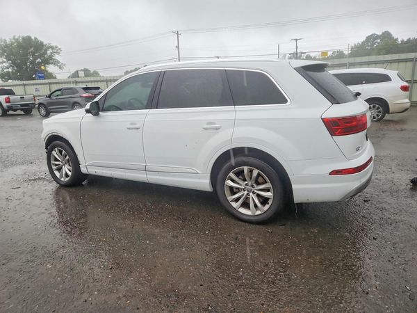 2017 AUDI Q7 quattro Premium Plus