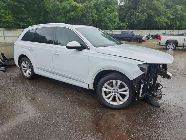 2017 AUDI Q7 quattro Premium Plus