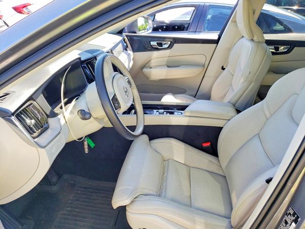 2019 VOLVO XC60
