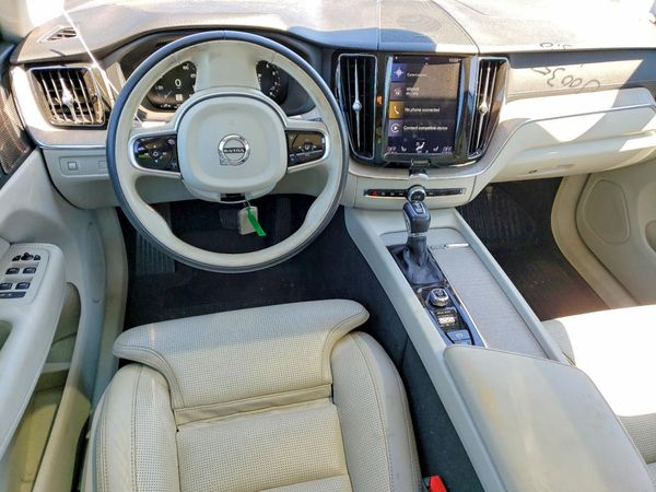 2019 VOLVO XC60