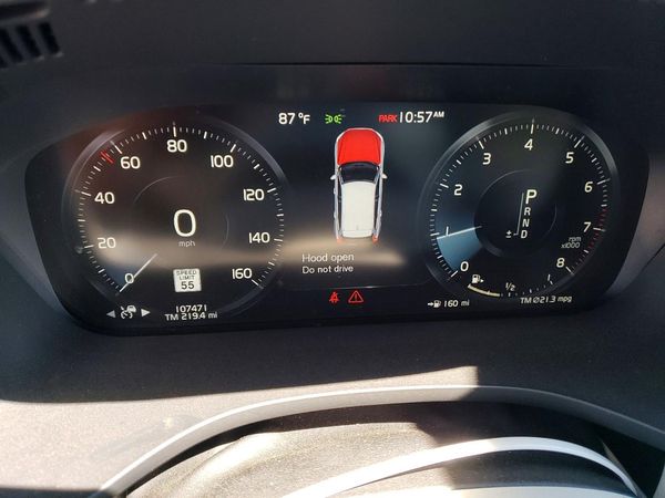 2019 VOLVO XC60