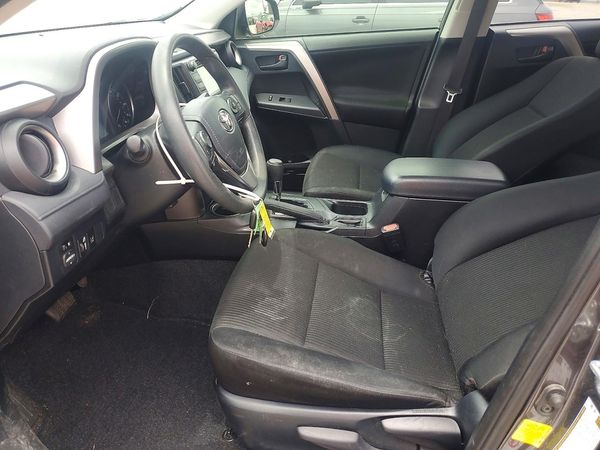 2018 TOYOTA RAV4 LE