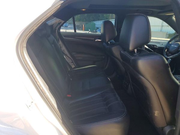 2015 CHRYSLER 300