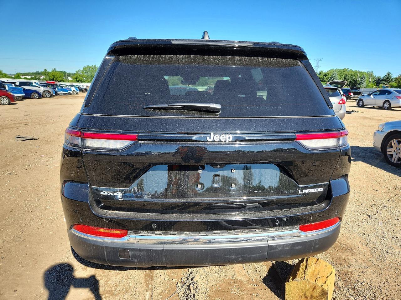 2025 JEEP GRAND CHEROKEE Laredo, Altitude