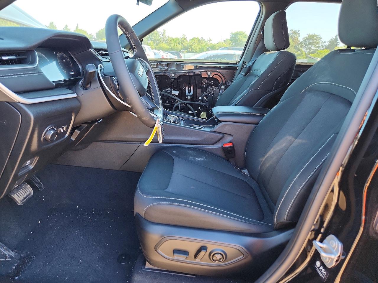 2025 JEEP GRAND CHEROKEE Laredo, Altitude
