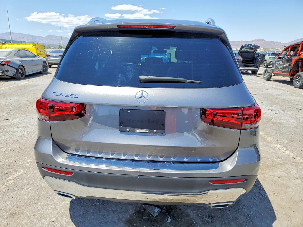 2022 MERCEDES-BENZ GLB GLB250