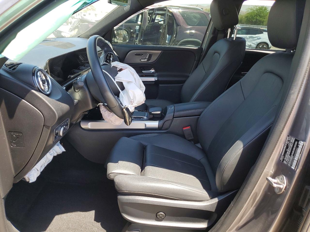 2022 MERCEDES-BENZ GLB GLB250