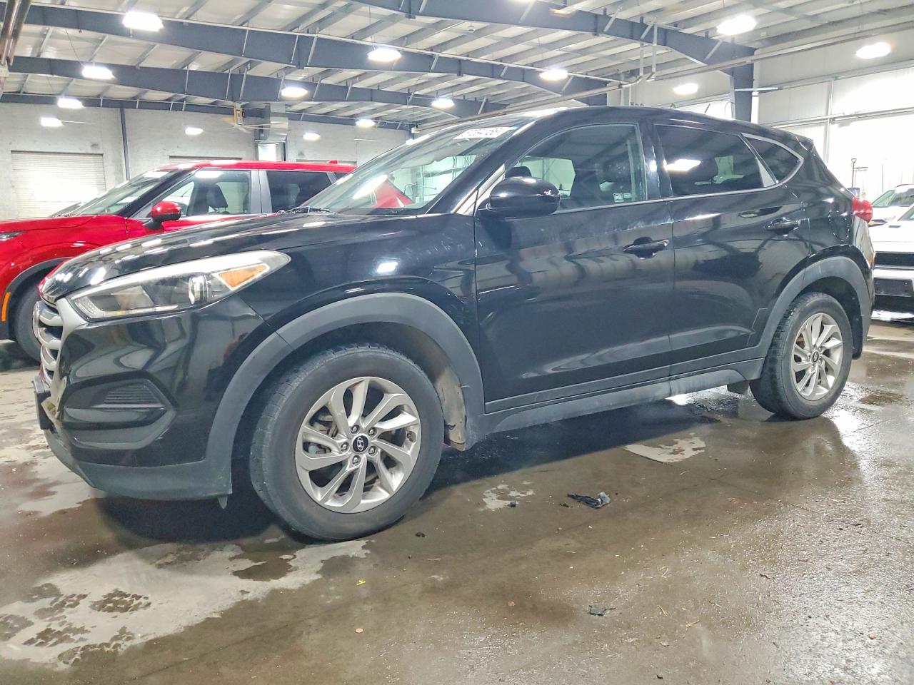 2017 HYUNDAI TUCSON SE (no options)