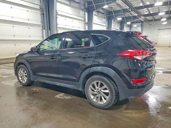 2017 HYUNDAI TUCSON SE (no options)