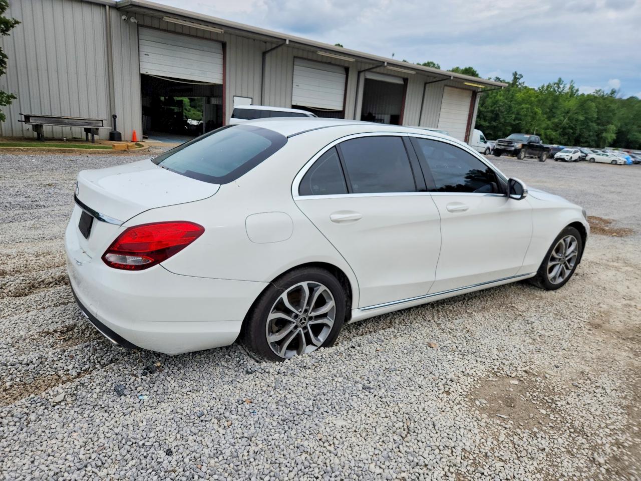 2018 MERCEDES-BENZ C C300