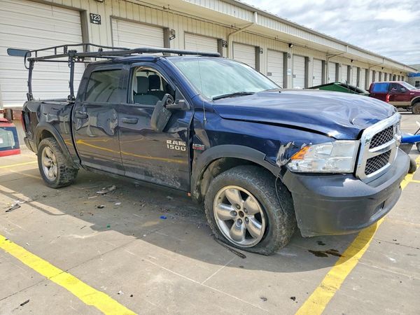 2016 RAM 1500 ST