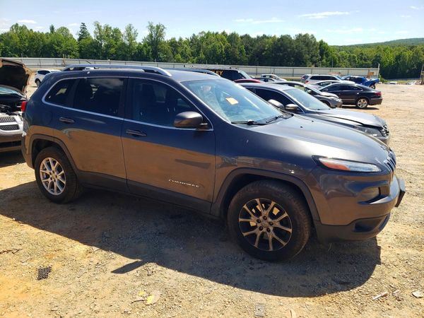 2015 JEEP CHEROKEE LATITUDE 4X4