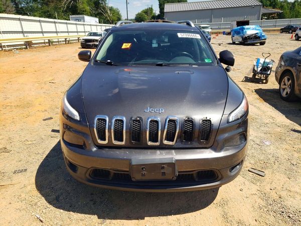 2015 JEEP CHEROKEE LATITUDE 4X4
