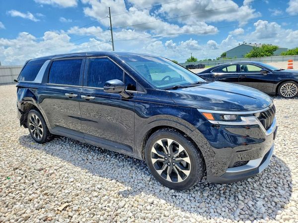2022 KIA CARNIVAL EX