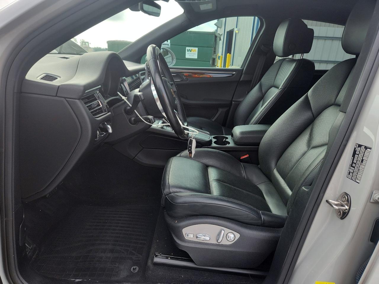 2020 PORSCHE MACAN S