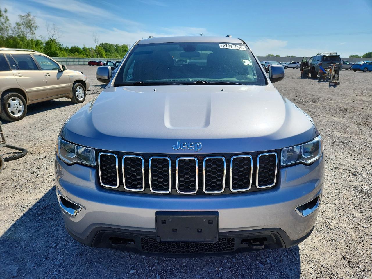 2019 JEEP GRAND CHEROKEE LAREDO 4X4