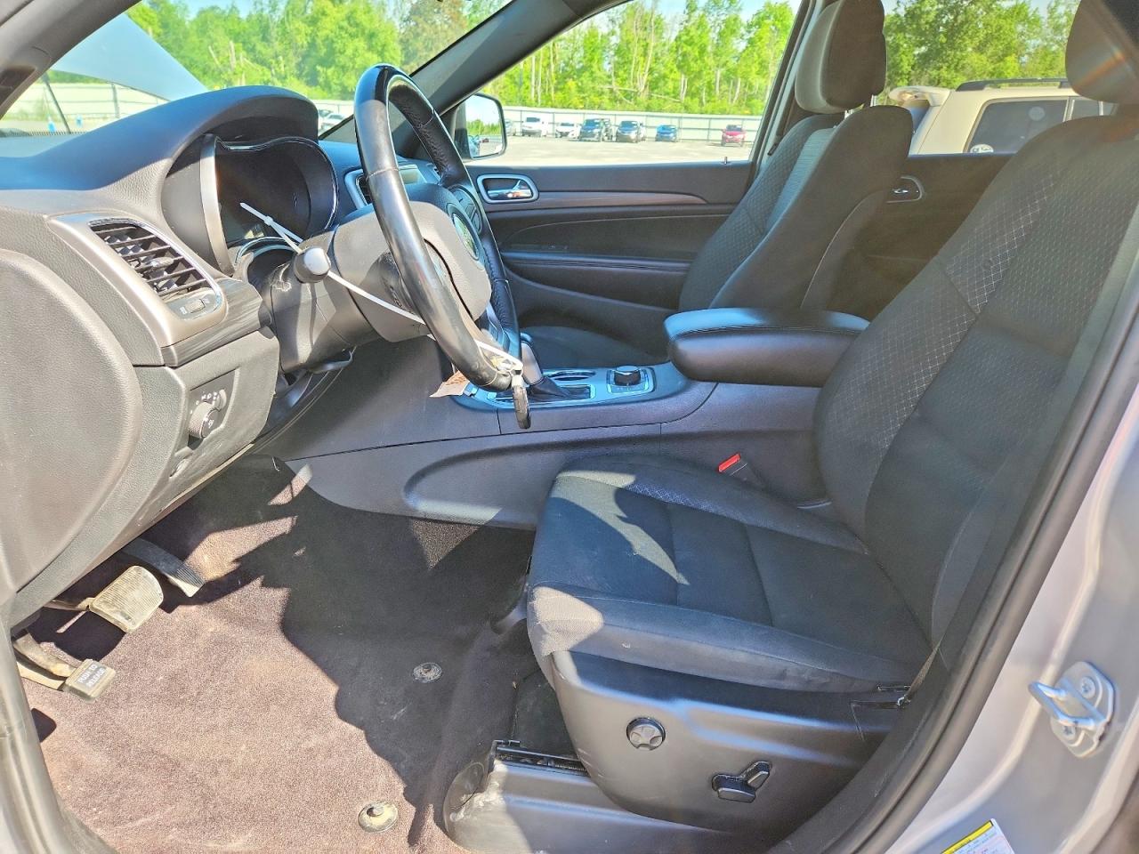 2019 JEEP GRAND CHEROKEE LAREDO 4X4