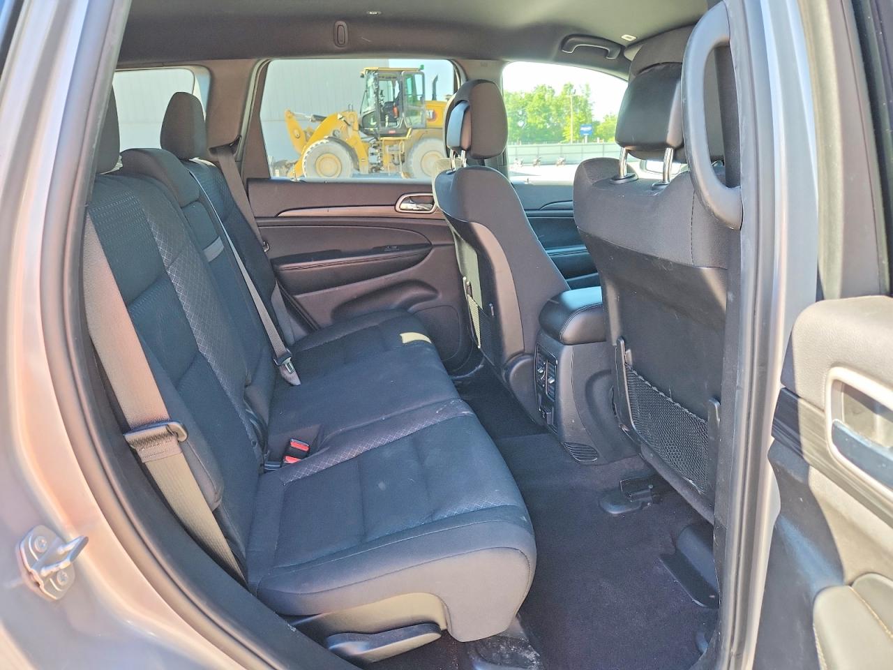 2019 JEEP GRAND CHEROKEE LAREDO 4X4