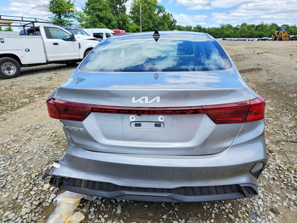 2022 KIA FORTE FE, LXS