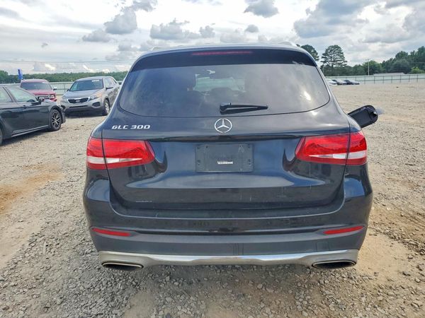 2016 MERCEDES-BENZ GLC GLC300