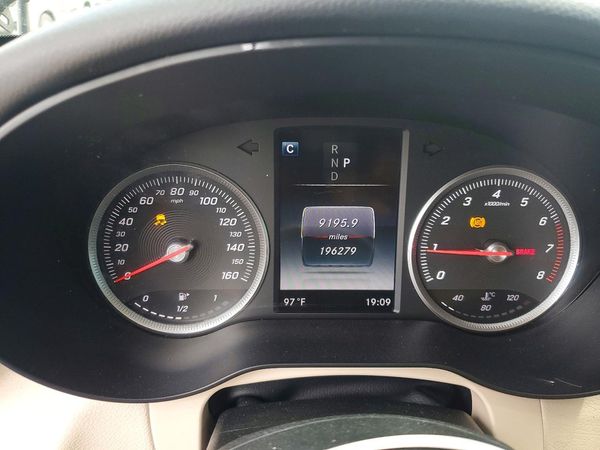 2016 MERCEDES-BENZ GLC GLC300