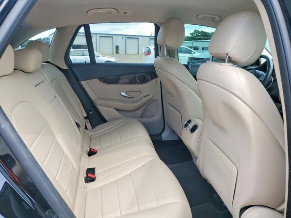 2016 MERCEDES-BENZ GLC GLC300