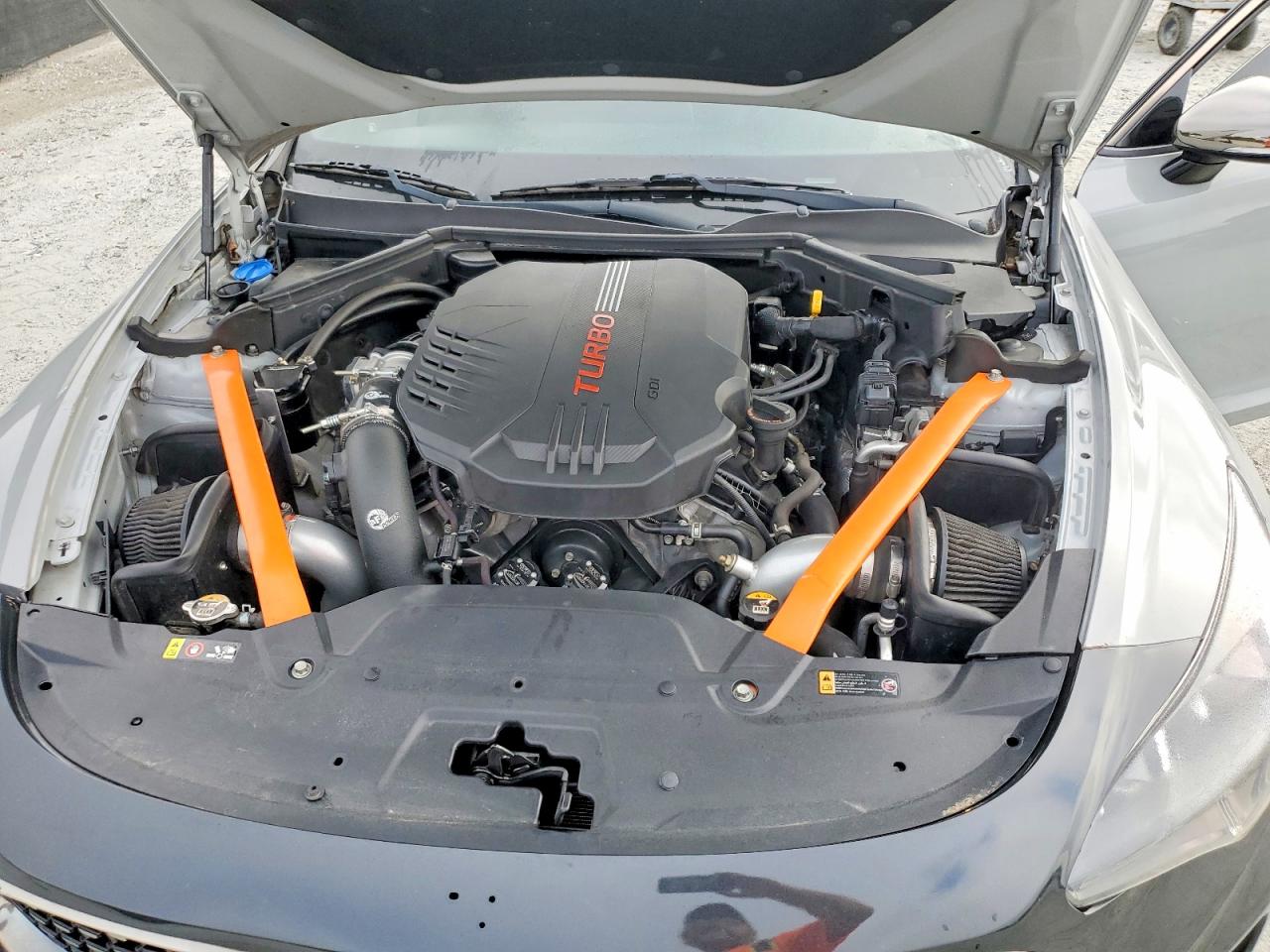 2019 KIA STINGER GT1
