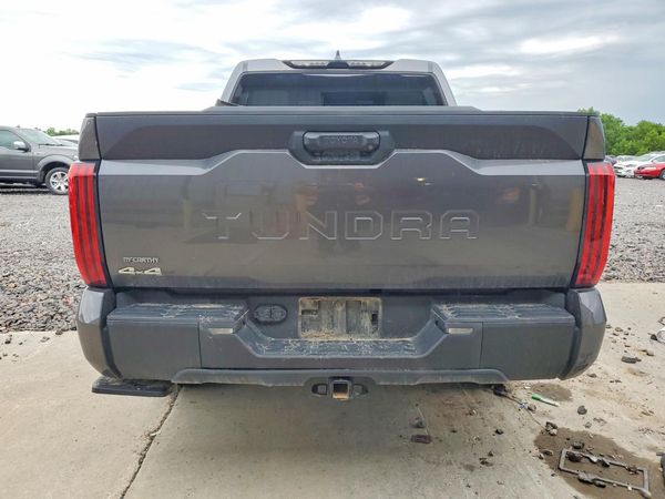 2025 TOYOTA TUNDRA SR5