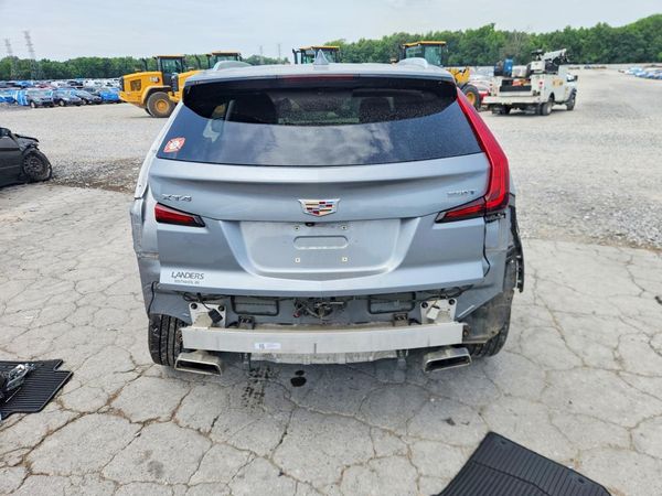 2023 CADILLAC XT4 Premium Luxury