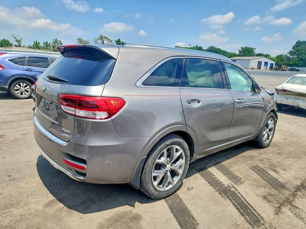 2017 KIA SORENTO