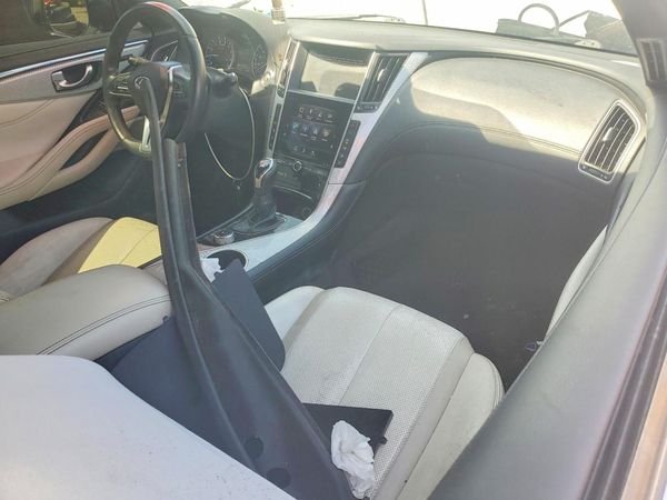 2017 INFINITI Q60