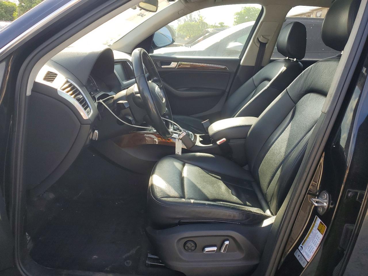 2017 AUDI Q5 quattro Premium