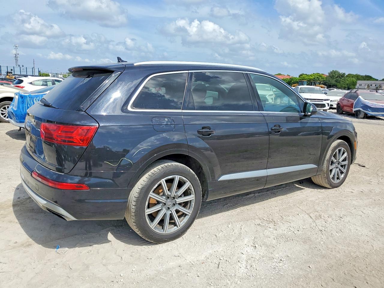 2019 AUDI Q7