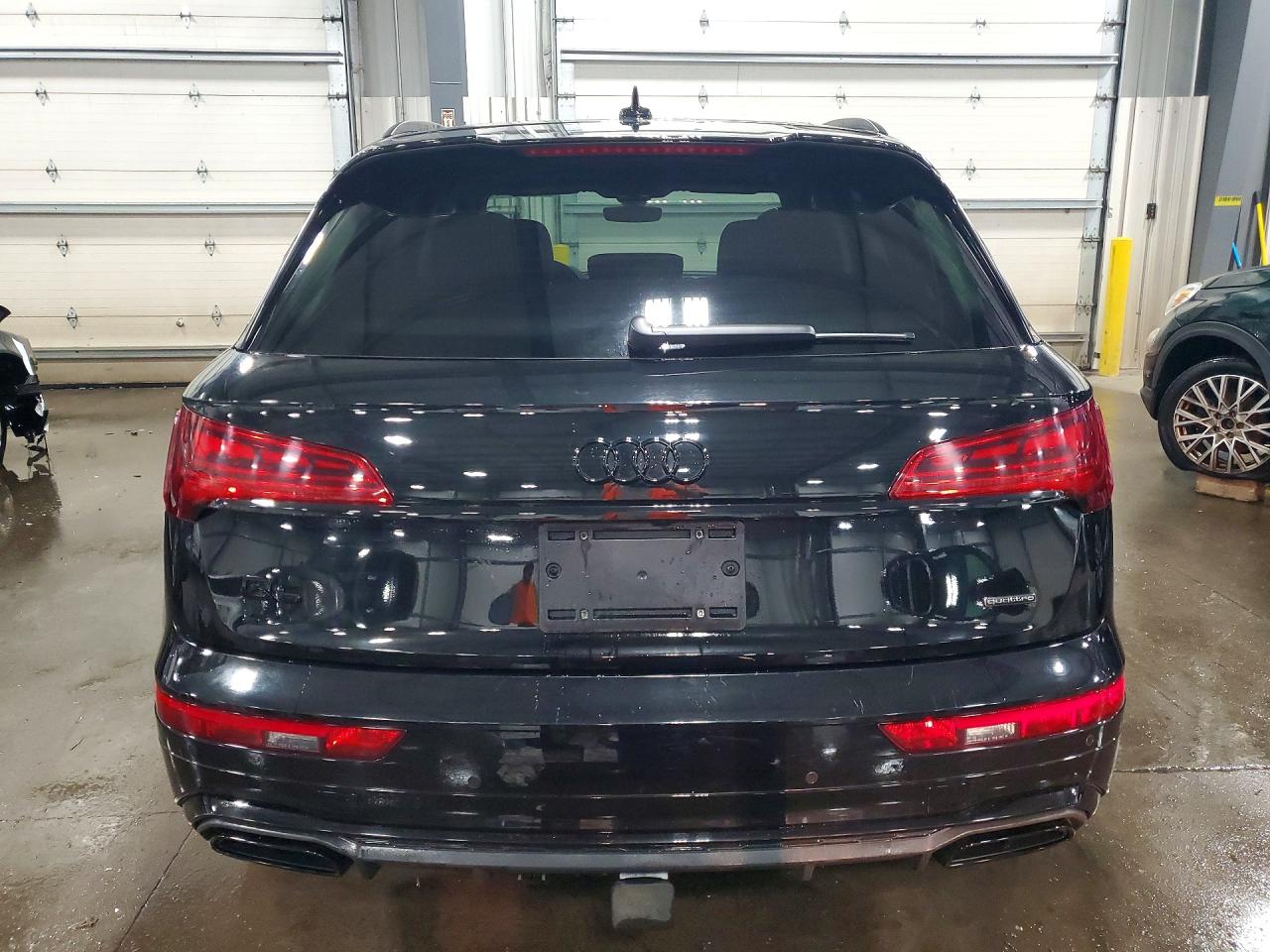 2023 AUDI Q5 S Line quattro Prestige