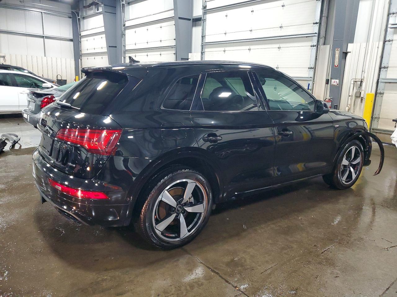 2023 AUDI Q5 S Line quattro Prestige