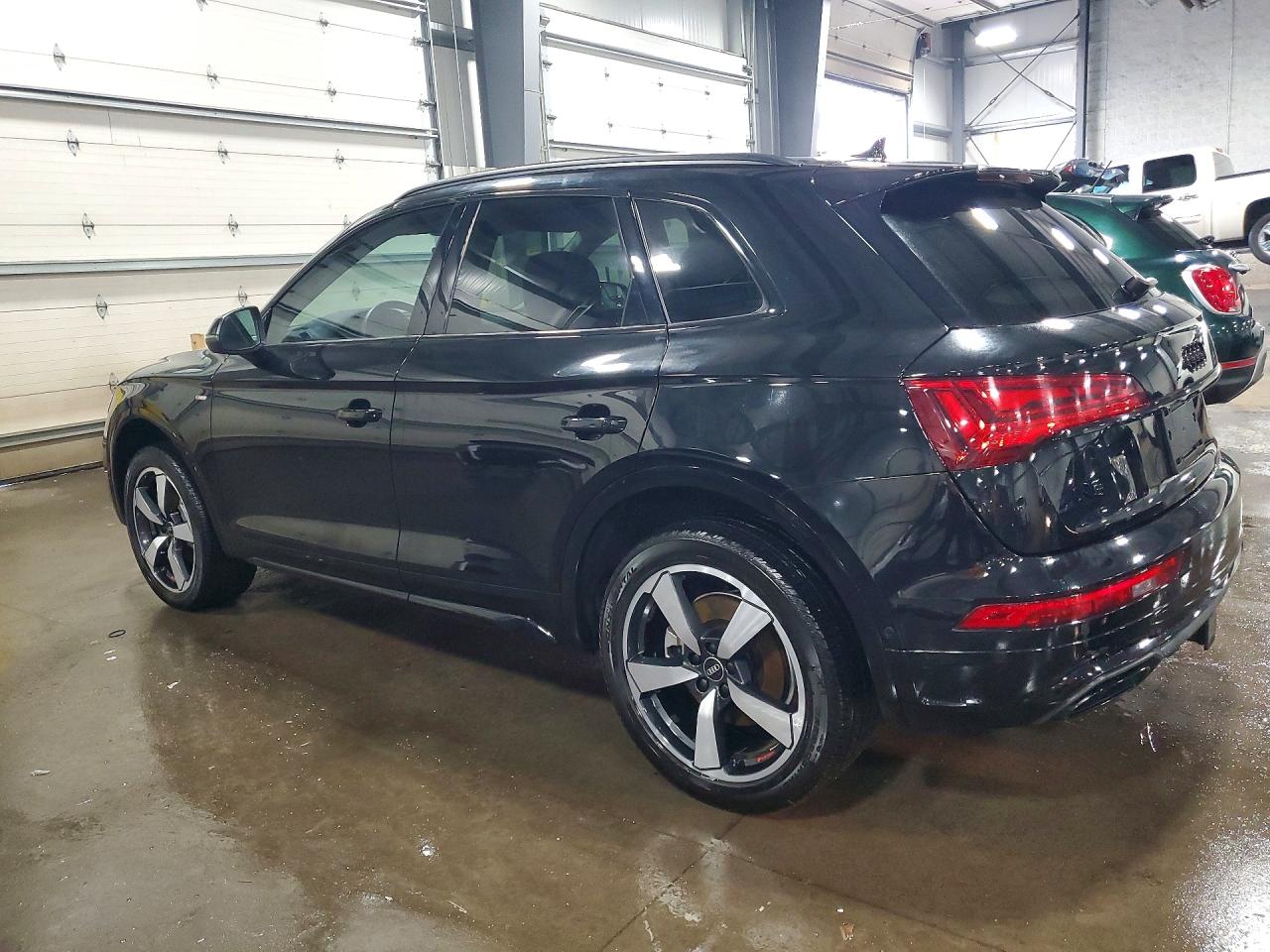 2023 AUDI Q5 S Line quattro Prestige