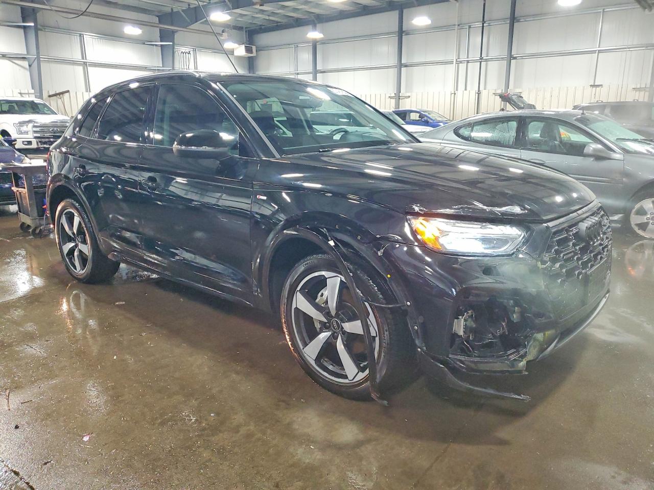 2023 AUDI Q5 S Line quattro Prestige