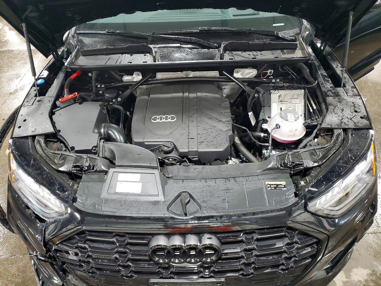 2023 AUDI Q5 S Line quattro Prestige